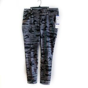 nygard camo pants